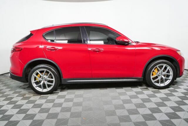 2018 Alfa Romeo Stelvio Sport