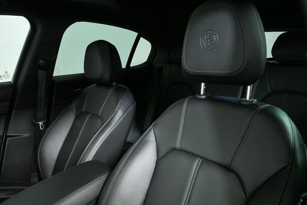 2023 Alfa Romeo Stelvio Sprint