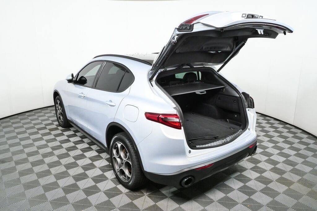 2023 Alfa Romeo Stelvio Sprint
