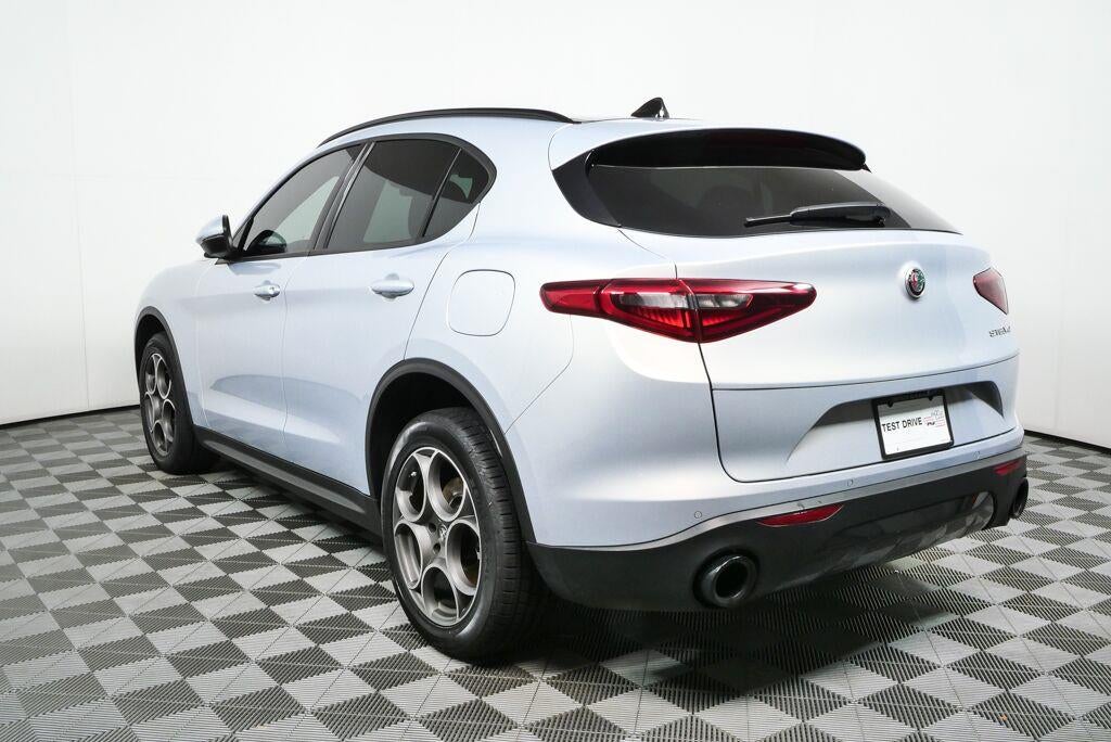 2023 Alfa Romeo Stelvio Sprint