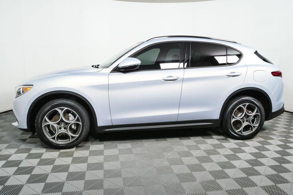 2023 Alfa Romeo Stelvio Sprint