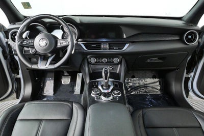 2023 Alfa Romeo Stelvio Sprint