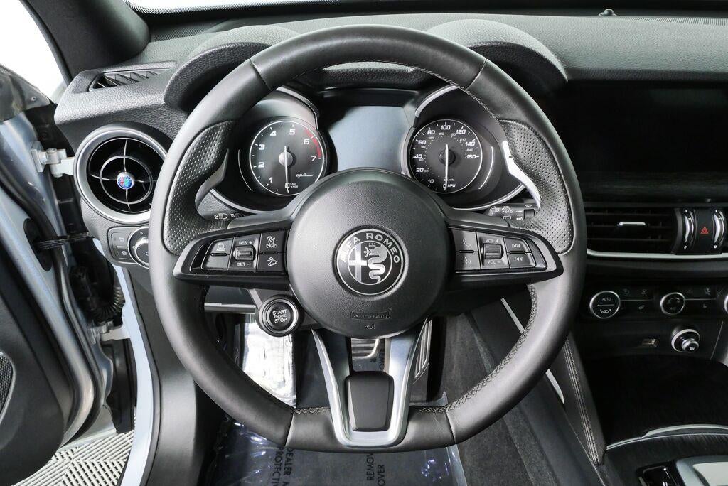 2023 Alfa Romeo Stelvio Sprint