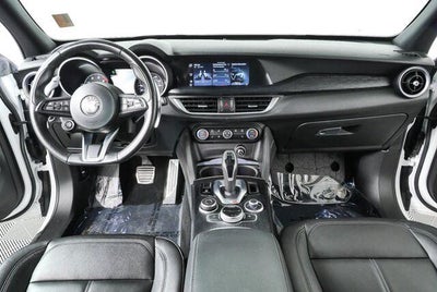 2022 Alfa Romeo Stelvio Sprint
