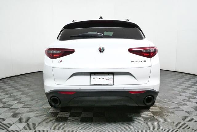 2022 Alfa Romeo Stelvio Sprint
