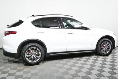 2022 Alfa Romeo Stelvio Sprint
