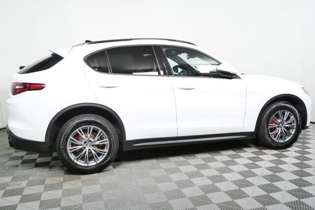 2022 Alfa Romeo Stelvio Sprint