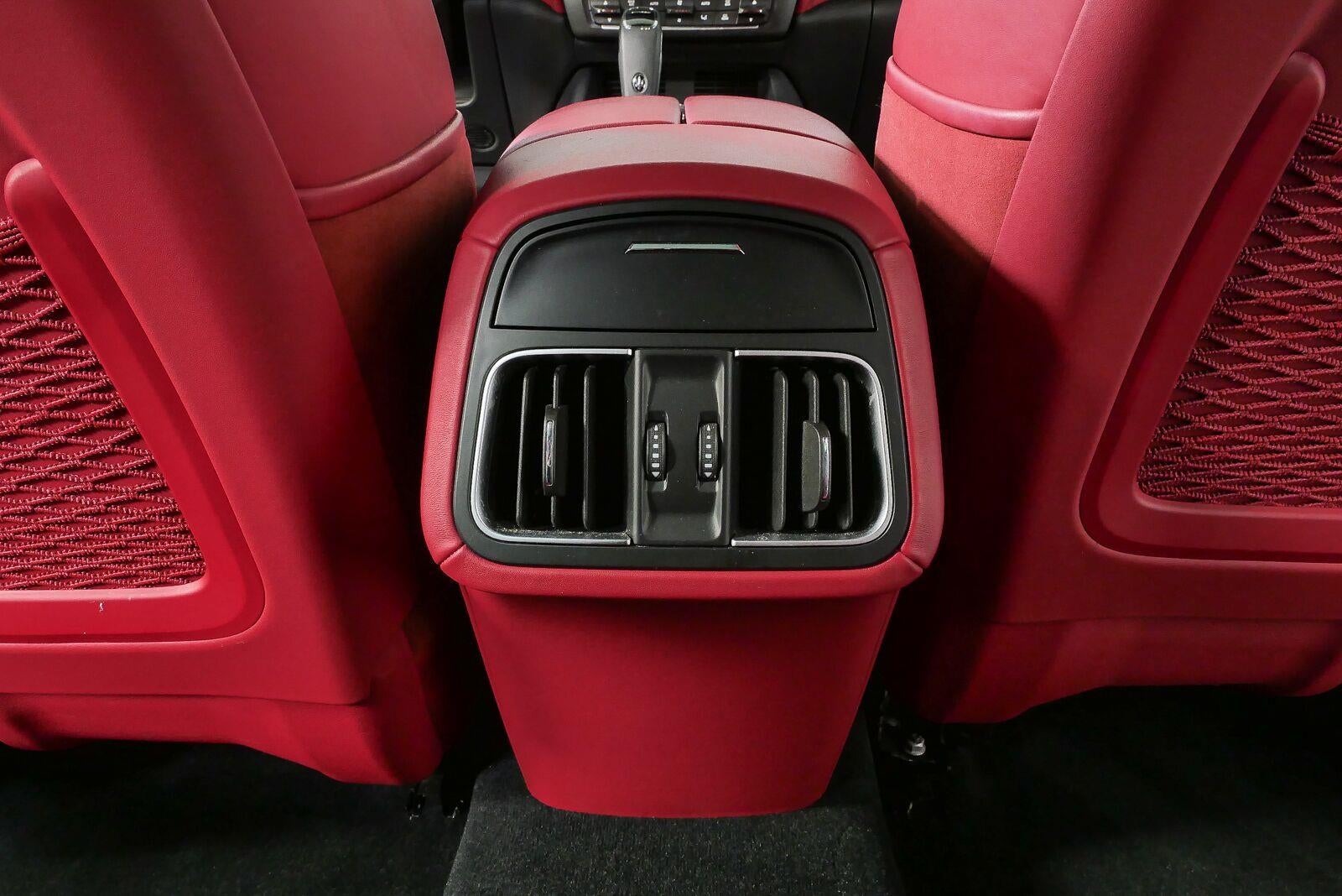 2023 Maserati Levante Modena