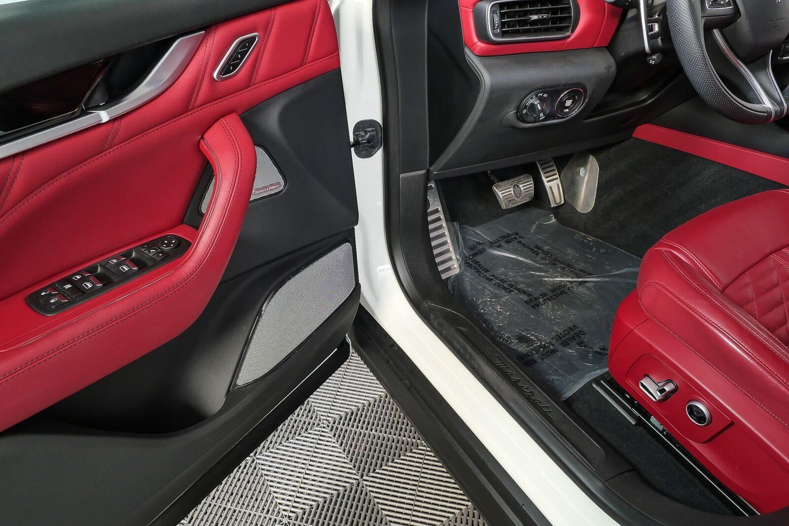 2023 Maserati Levante Modena