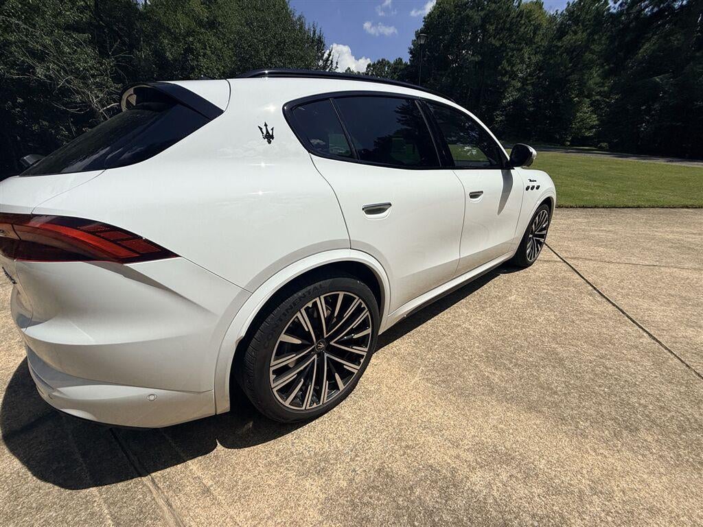2023 Maserati GRECALE Modena