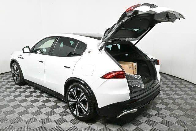2025 Maserati Grecale Folgore 